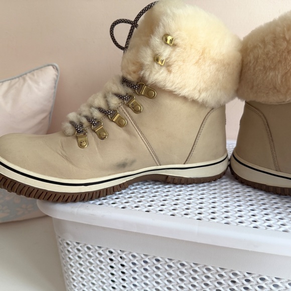 Pajar Canada winter waterproof boot, genuine leather, genuine shearling, size 10 - Picture 8 of 10